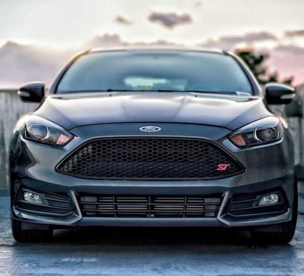How to Safely Lower a Ford Fiesta ST with Performance Springs for Better Handling?
